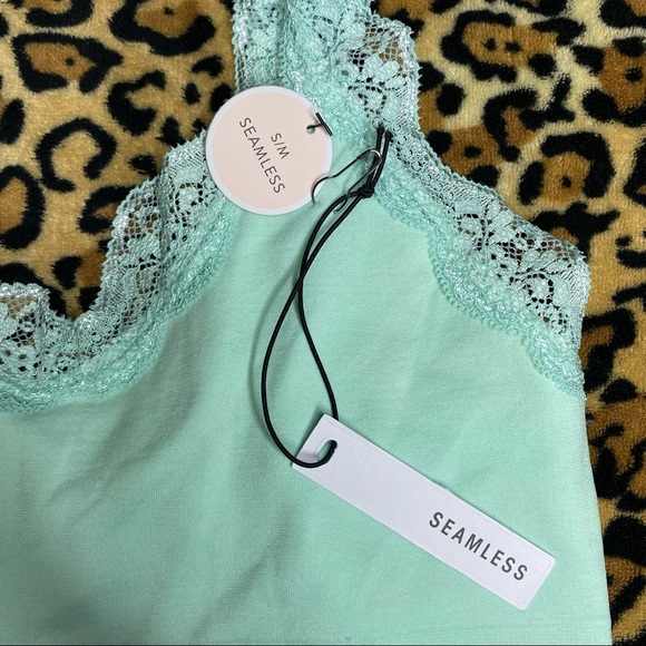 NWT Forever 21 Lace Lingerie Bra/ Crop Top - Picture 3 of 4